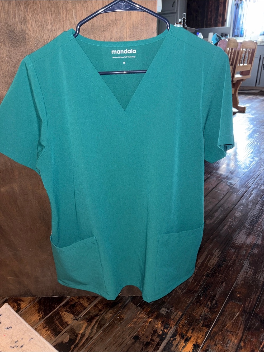 Mandala Women's Hunter Green Scrub Top